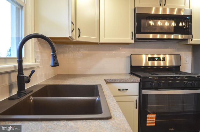 300 S CAMP ST, Red Lion, PA 17356