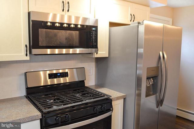 300 S CAMP ST, Red Lion, PA 17356