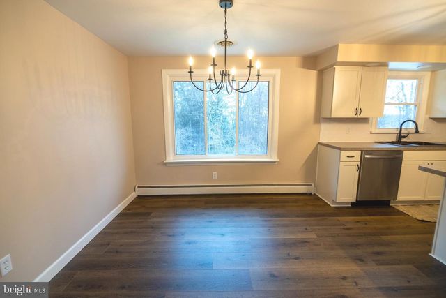 300 S CAMP ST, Red Lion, PA 17356