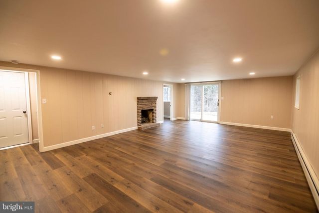 300 S CAMP ST, Red Lion, PA 17356