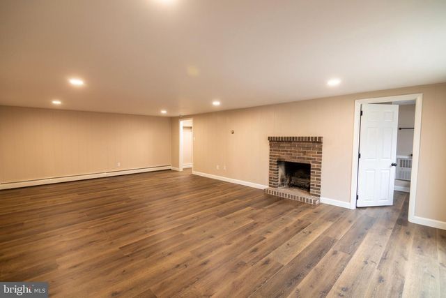 300 S CAMP ST, Red Lion, PA 17356