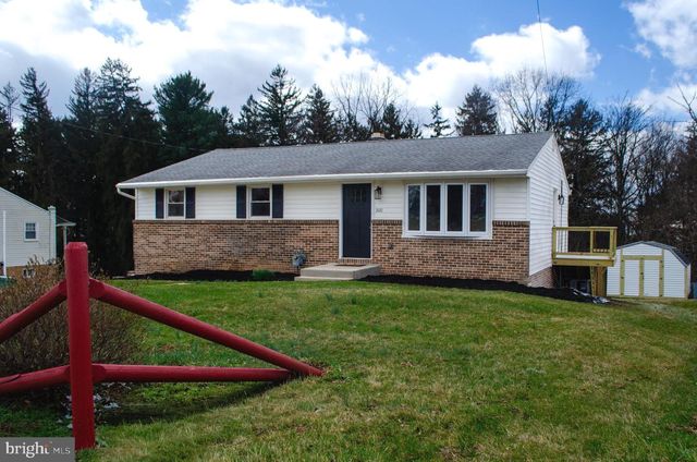 300 S CAMP ST, Red Lion, PA 17356