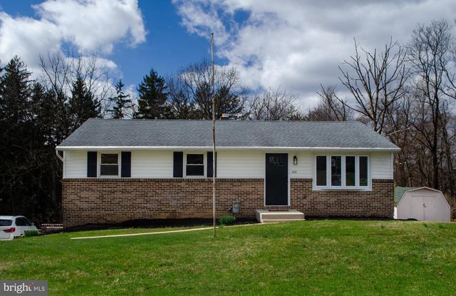 300 S CAMP ST, Red Lion, PA 17356