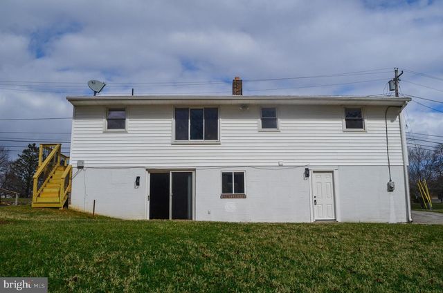 300 S CAMP ST, Red Lion, PA 17356