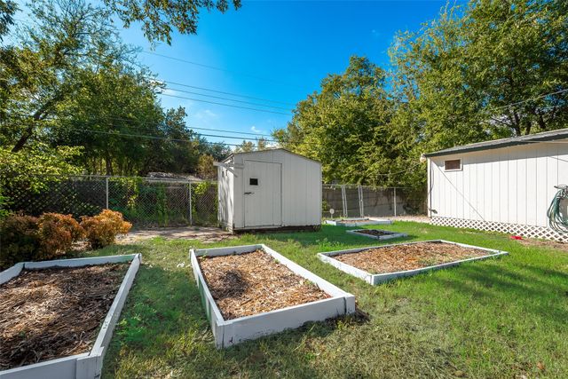 2536 Maverick Avenue, Dallas, TX 75228