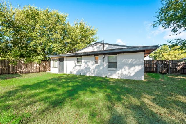 2536 Maverick Avenue, Dallas, TX 75228