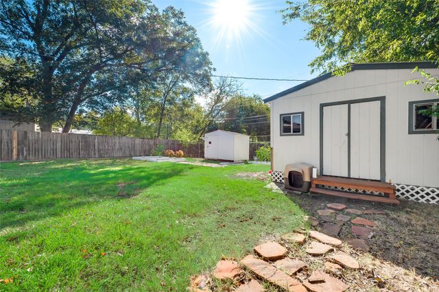 2536 Maverick Avenue, Dallas, TX 75228