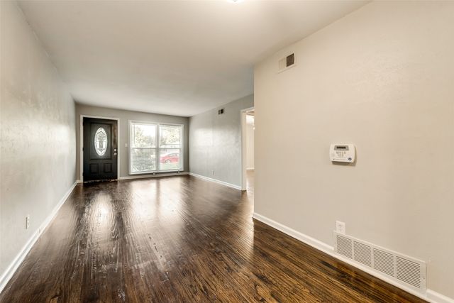 2536 Maverick Avenue, Dallas, TX 75228