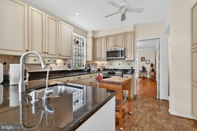 5330 41ST ST NW, Washington, DC 20015