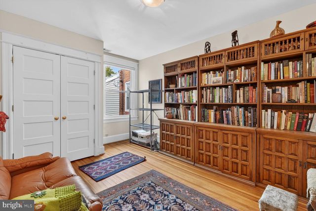 5330 41ST ST NW, Washington, DC 20015