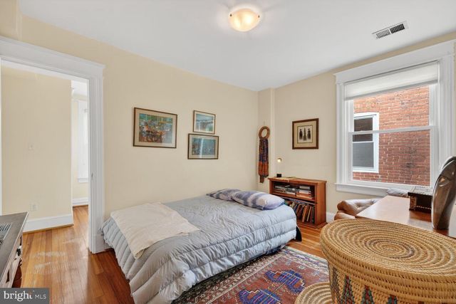 5330 41ST ST NW, Washington, DC 20015