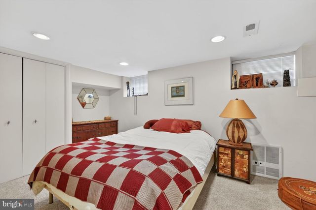 5330 41ST ST NW, Washington, DC 20015