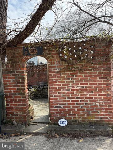 5330 41ST ST NW, Washington, DC 20015