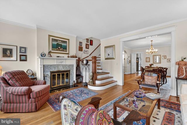 5330 41ST ST NW, Washington, DC 20015