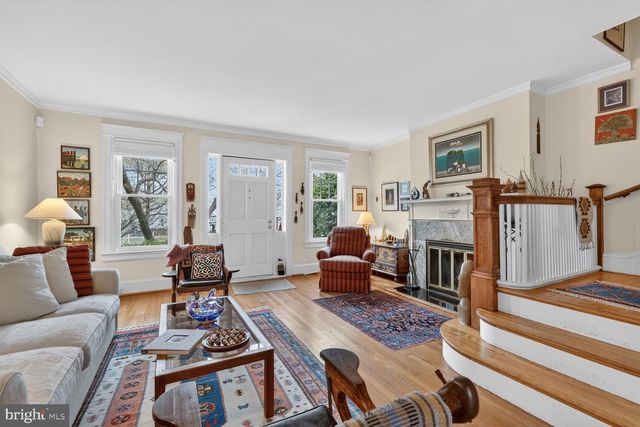 5330 41ST ST NW, Washington, DC 20015