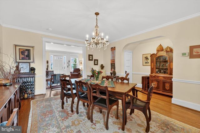 5330 41ST ST NW, Washington, DC 20015