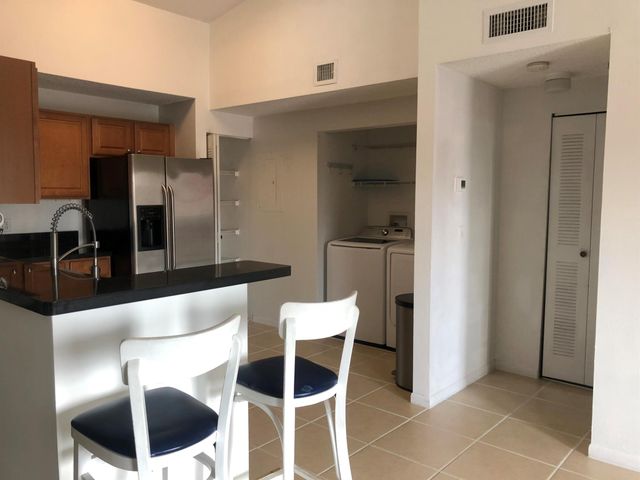 6936 SW 39 Street 304d, Davie, FL 33314