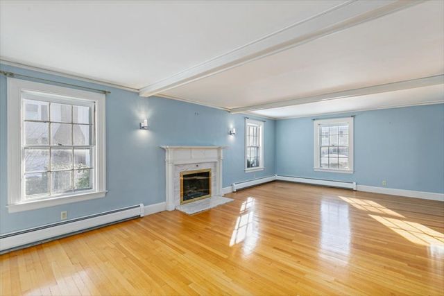 593 Prospect St, Methuen, MA 01844