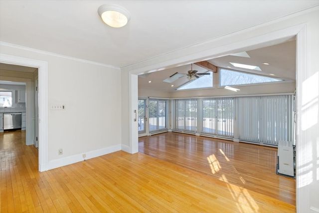 593 Prospect St, Methuen, MA 01844