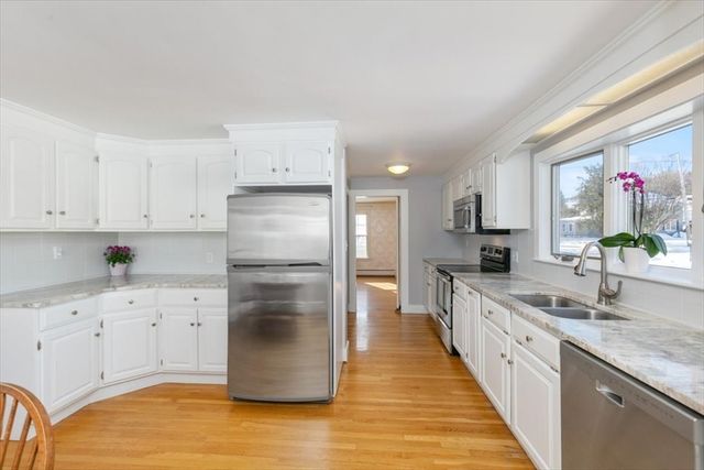 593 Prospect St, Methuen, MA 01844