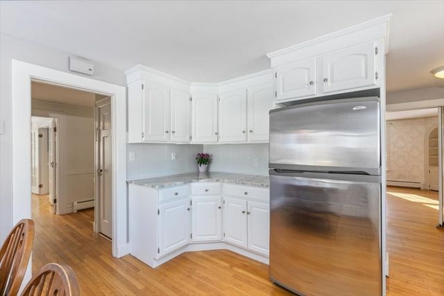 593 Prospect St, Methuen, MA 01844