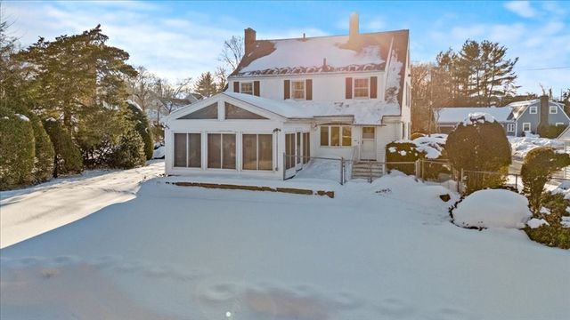 593 Prospect St, Methuen, MA 01844