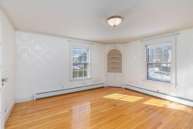 593 Prospect St, Methuen, MA 01844