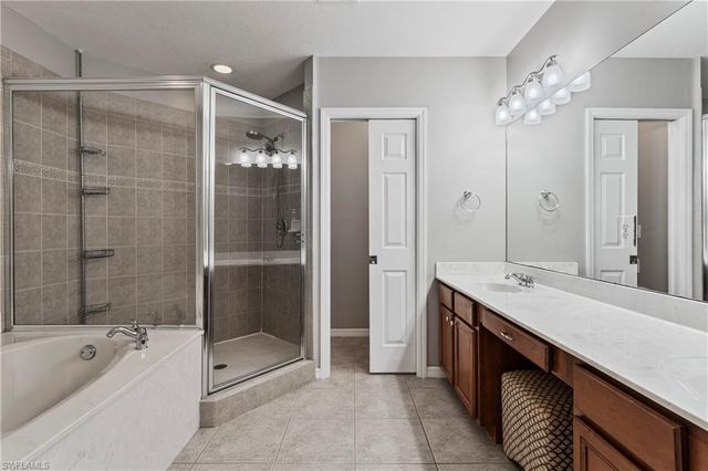 9544 Roundstone CIR, Fort Myers, FL 33967