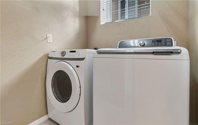 9544 Roundstone CIR, Fort Myers, FL 33967