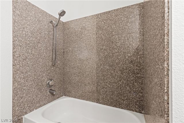 5383 Indian River Drive 320, Las Vegas, NV 89103