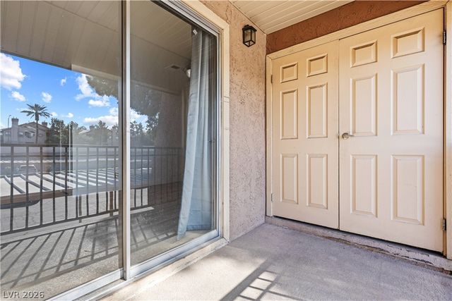 5383 Indian River Drive 320, Las Vegas, NV 89103