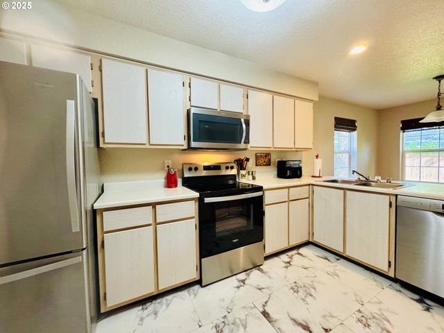 4701 Ne 77TH Ave E-20, Vancouver, WA 98662