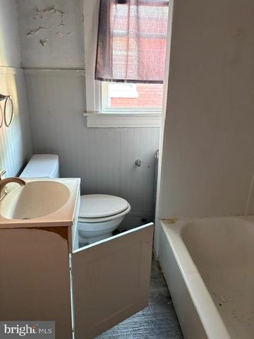 505 E PHILADELPHIA ST, York, PA 17403