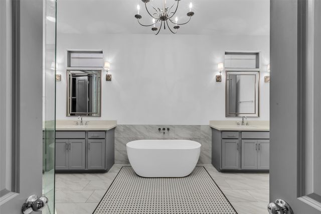 1906 W 25th Street, Houston, TX 77008