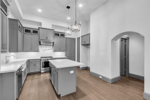 1906 W 25th Street, Houston, TX 77008