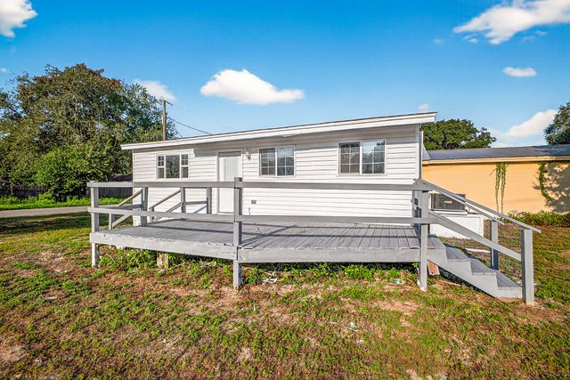393 Lowery Drive, Fort Walton Beach, FL 32547