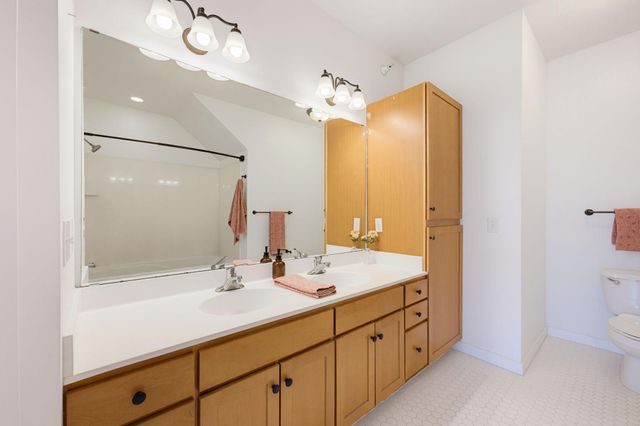 1070 Grandview Court NE 304, Columbia Heights, MN 55421