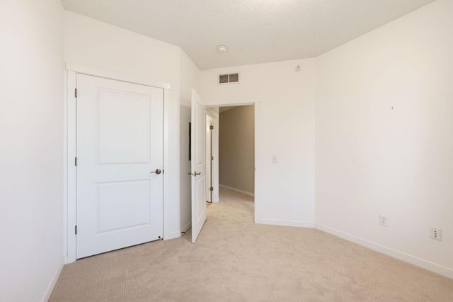 1070 Grandview Court NE 304, Columbia Heights, MN 55421