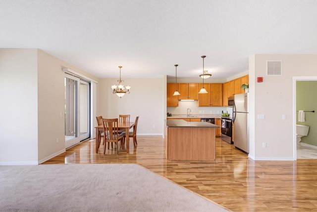 1070 Grandview Court NE 304, Columbia Heights, MN 55421