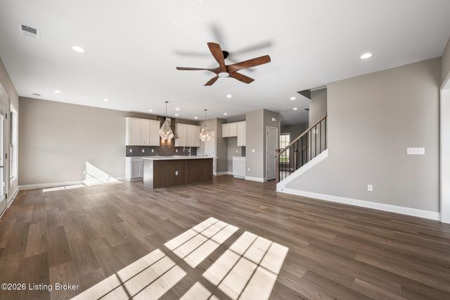 3606 Ringing Bell Ln, Louisville, KY 40245