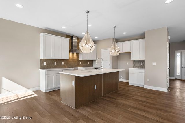 3606 Ringing Bell Ln, Louisville, KY 40245