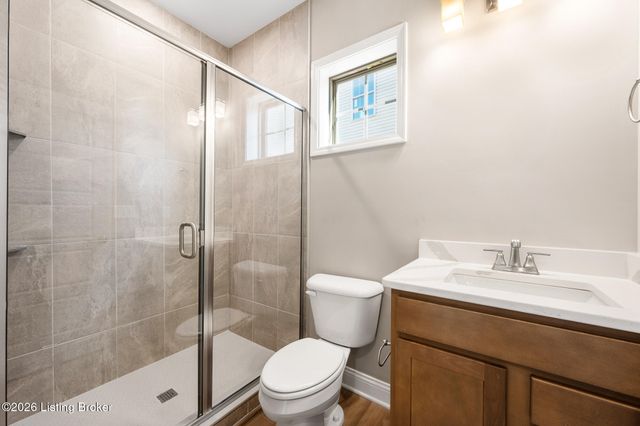 3606 Ringing Bell Ln, Louisville, KY 40245