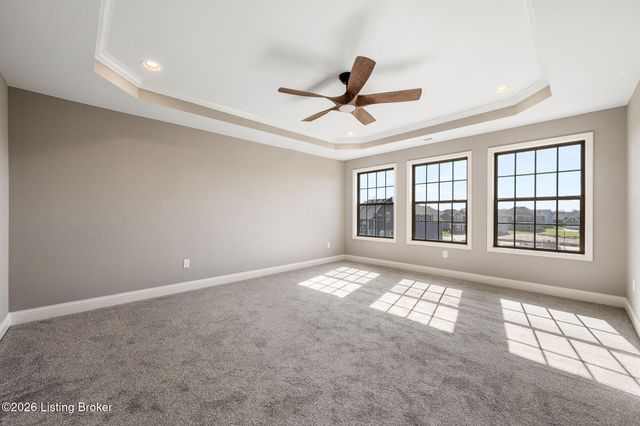 3606 Ringing Bell Ln, Louisville, KY 40245