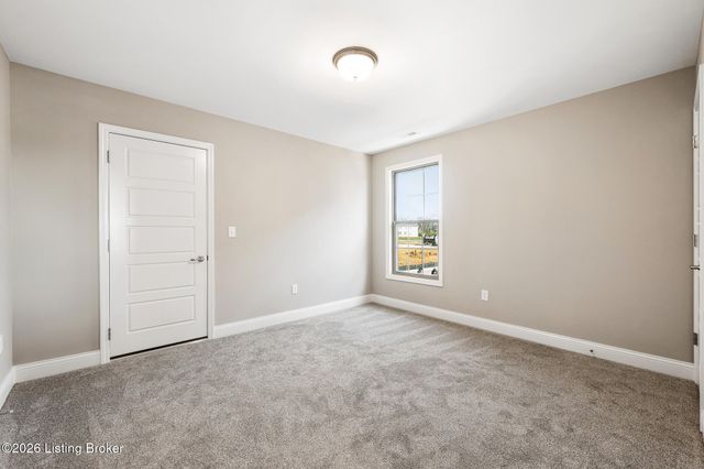 3606 Ringing Bell Ln, Louisville, KY 40245