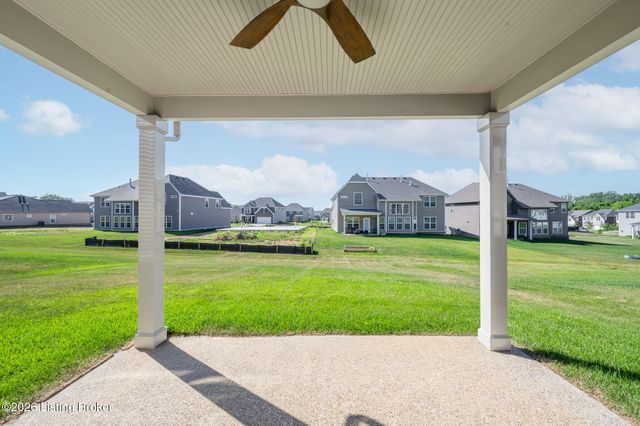 3606 Ringing Bell Ln, Louisville, KY 40245