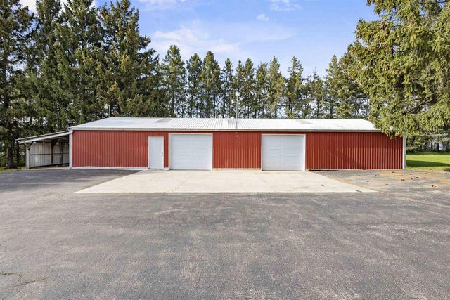 6911 FAHLEY ROAD, Oshkosh, WI 54904