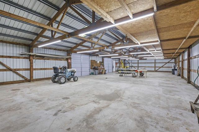 6911 FAHLEY ROAD, Oshkosh, WI 54904