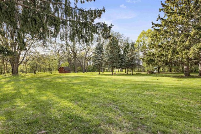 6911 FAHLEY ROAD, Oshkosh, WI 54904