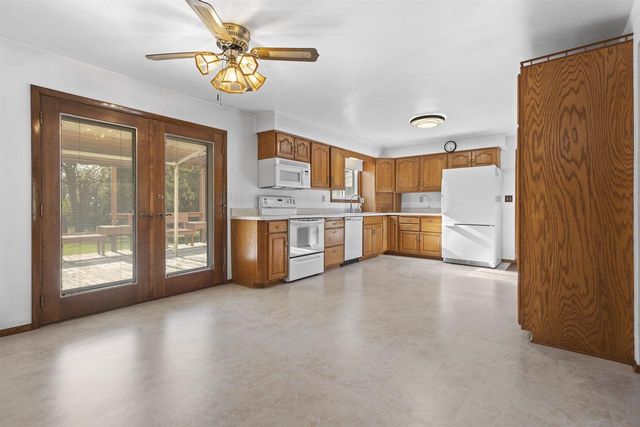 6911 FAHLEY ROAD, Oshkosh, WI 54904