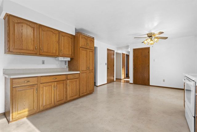 6911 FAHLEY ROAD, Oshkosh, WI 54904